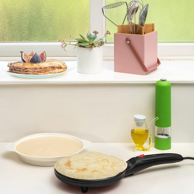 Moss & Stone Electric Crepe Maker with Auto Power Off, 8 Inch Portable Crepe Maker & Non-Stick Dipping Plate, On/Off Switch, Nonstick Coating & Automatic Temperature Control, Pan Apo